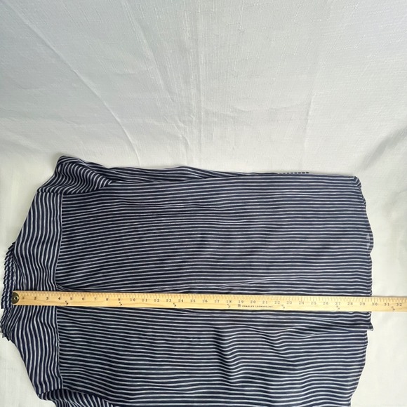 Banana Republic Button Up Blouse Women L Navy Blue White Striped Ruffle Neck - Picture 8 of 9